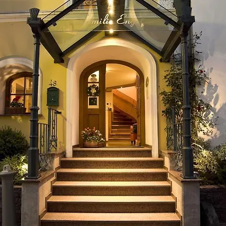 Landgasthof Zur Schoenen Wienerin Hotel 3*